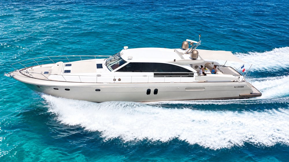 Couach 2100 Open NEREE on the water in St Barth